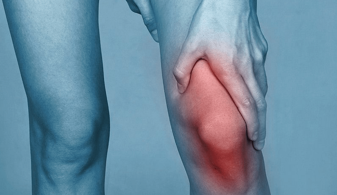 pijn in het kniegewricht als gevolg van artrose